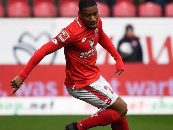 尼斯内部会议纪要流出：今夜复出首秀，德甲使命明确，阵容厚度经受考验的简单介绍